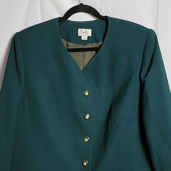 EMILY.. forest green blazer.. - Picture 8 of 15